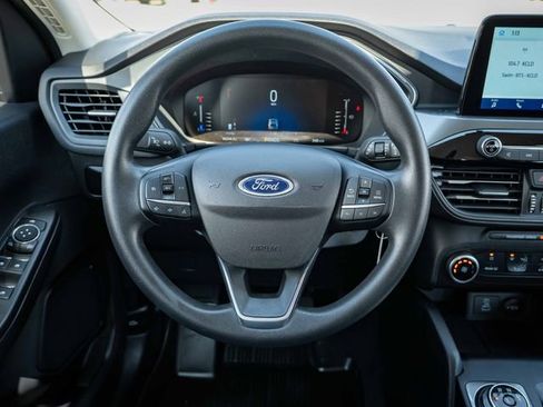 Used 2023 Ford Escape AWD image 32
