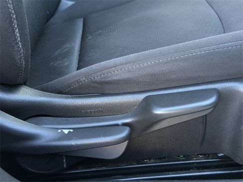 Used 2018 Chevrolet Malibu LT image 27