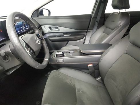 Used 2024 Nissan Ariya AWD image 21