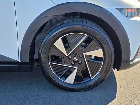 Certified 2025 Hyundai Ioniq 5 SEL image 7