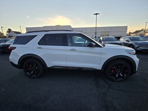 Used 2021 Ford Explorer ST w/ Equipment Group 401A image 6