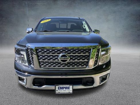 Used 2019 Nissan Titan SL AWD/4WD image 26
