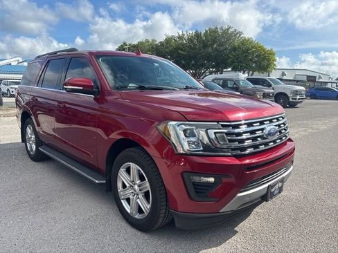Used 2019 Ford Expedition XLT w/ Equipment Group 202A RWD image 3