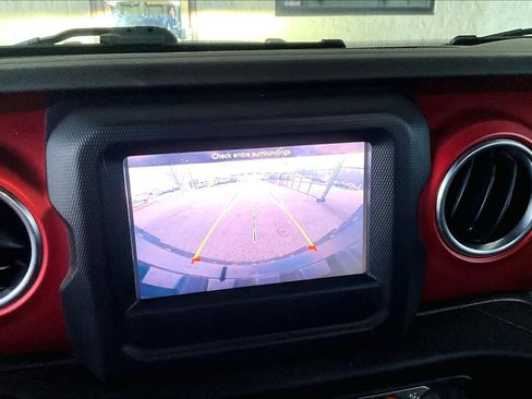 Used 2020 Jeep Wrangler Unlimited Rubicon w/ LED Lighting Group image 27