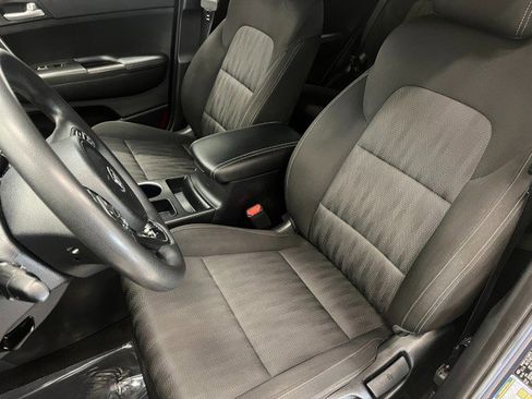 Used 2017 Kia Sportage LX image 10