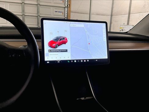 Used 2020 Tesla Model Y Long Range image 6