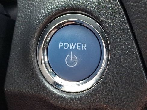 Used 2022 Toyota RAV4 XLE Premium AWD/4WD image 24