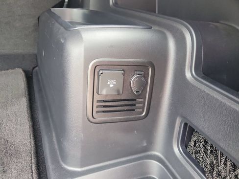 Used 2016 Toyota 4Runner SR5 RWD image 31