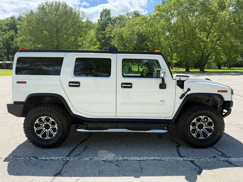 Used 2005 HUMMER H2 w/ Preferred Equipment Group AWD/4WD image 4