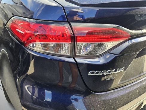 Used 2023 Toyota Corolla SE image 7