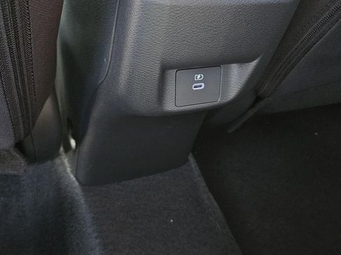 New 2025 Nissan Versa SV image 9