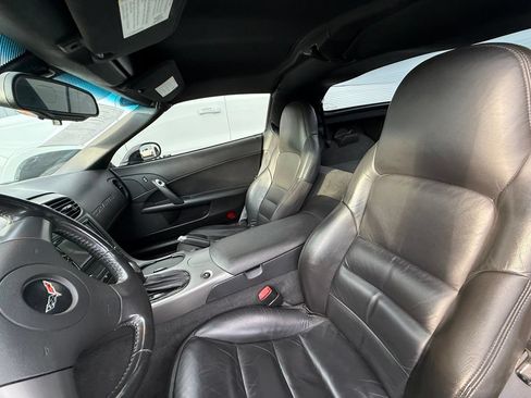 Used 2007 Chevrolet Corvette Coupe RWD image 6
