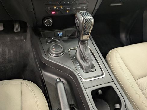 Used 2019 Ford Ranger XLT w/ Equipment Group 302A Luxury image 19