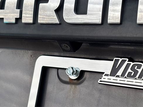 Used 2018 Toyota 4Runner TRD Off-Road Premium image 16