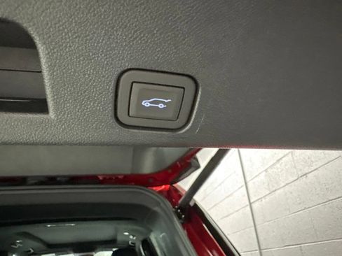 New 2026 GMC Acadia Elevation w/ Elevation Premium Package FWD image 26