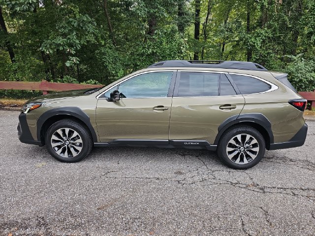 Certified 2024 Subaru Outback Limited AWD/4WD image 5