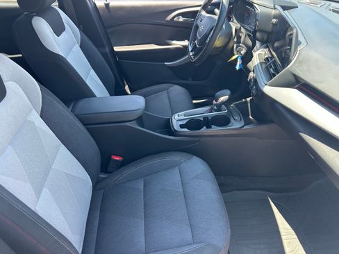 Certified 2024 Chevrolet Trax RS w/ Driver Confidence Package FWD image 12