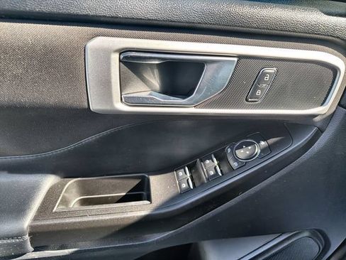 Used 2020 Ford Explorer XLT w/ Class III Trailer Tow Package AWD/4WD image 24