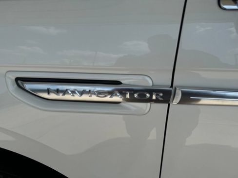 Used 2020 Lincoln Navigator Reserve w/ Luxury Package AWD/4WD image 29