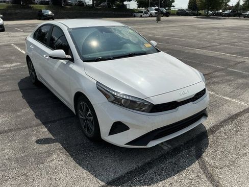 Used 2024 Kia Forte LXS FWD image 5