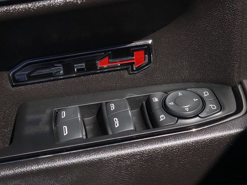 Used 2023 GMC Sierra 1500 AT4 w/ Technology Package AWD/4WD image 21