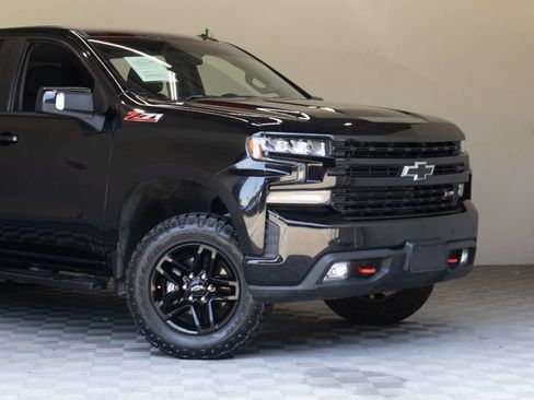 Used 2022 Chevrolet Silverado 1500 LT Trail Boss w/ Safety Package AWD/4WD image 3