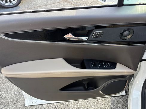 Certified 2023 Lincoln Nautilus Reserve w/ Equipment Group 201A image 11