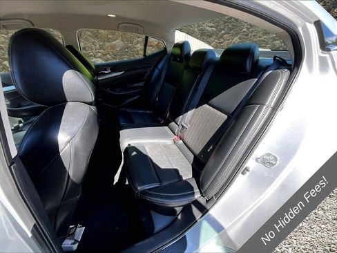 Used 2018 Nissan Maxima 3.5 SV FWD image 23