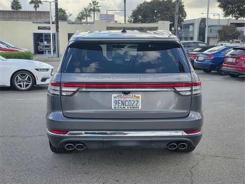 Used 2023 Lincoln Aviator Reserve w/ Equipment Group 201A image 5