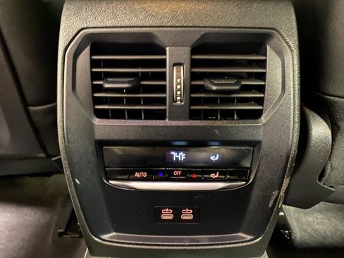 Certified 2025 BMW 330i xDrive Sedan w/ Premium Package image 9