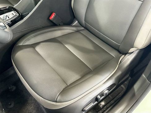 New 2026 Chevrolet Trax ACTIV w/ Sunroof Package image 20