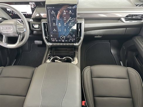 New 2026 GMC Yukon Elevation image 18