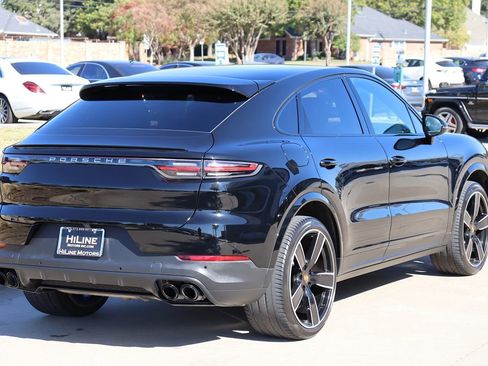 Used 2021 Porsche Cayenne Coupe image 9