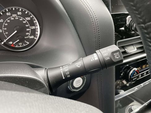 Used 2023 Nissan Armada SL w/ Midnight Edition Package image 24