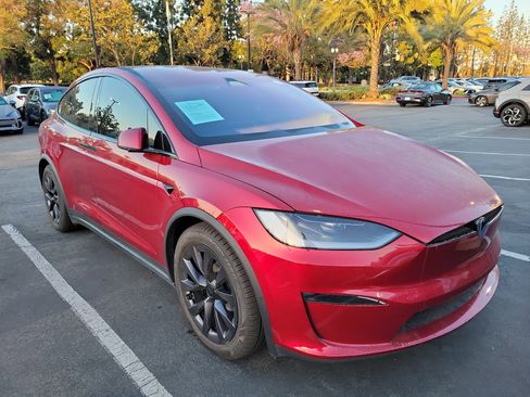 Used 2024 Tesla Model X Long Range AWD/4WD image 2