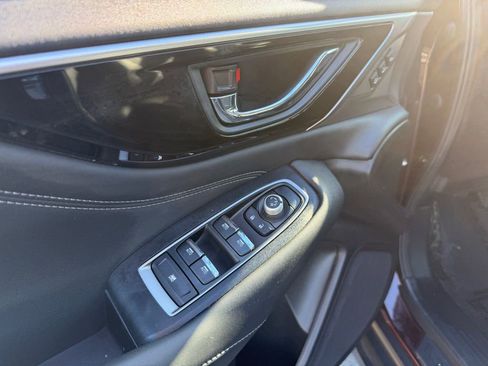 Used 2023 Subaru Outback Limited image 17