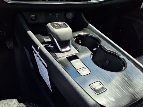 New 2026 Nissan Rogue SV image 10