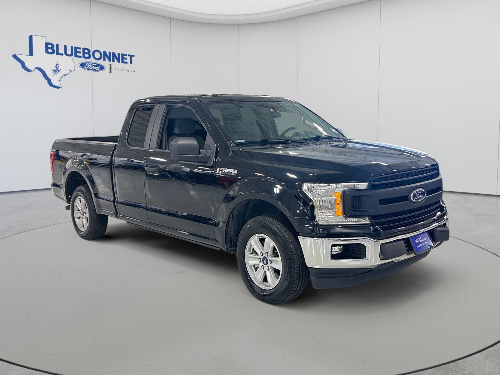 Used 2019 Ford F150 XL w/ Equipment Group 101A Mid RWD image 3