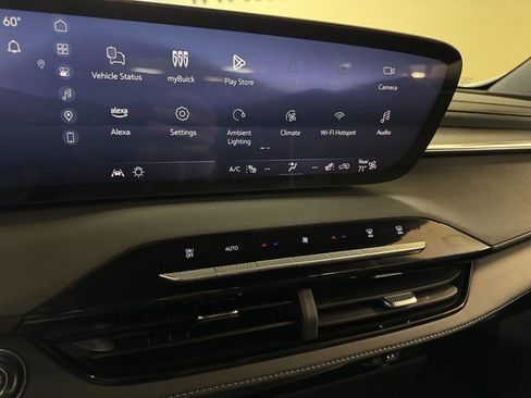 Used 2025 Buick Enclave Sport Touring image 14