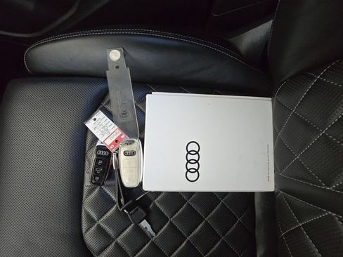 Used 2021 Audi SQ7 Prestige w/ Prestige Package AWD/4WD image 33
