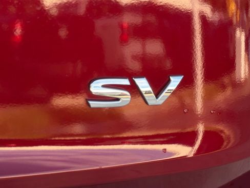 Used 2023 Nissan Rogue SV FWD image 11