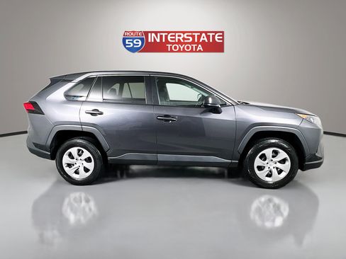 Used 2022 Toyota RAV4 LE AWD/4WD image 8