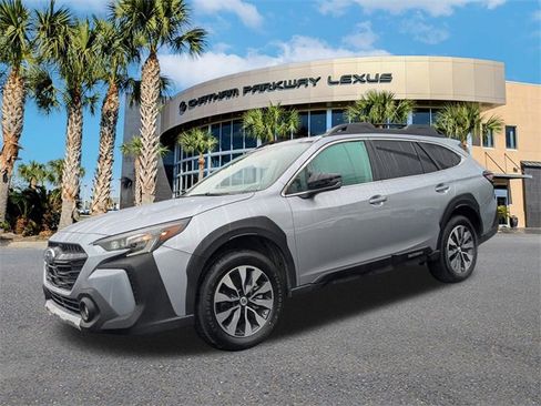 Used 2023 Subaru Outback Limited image 9