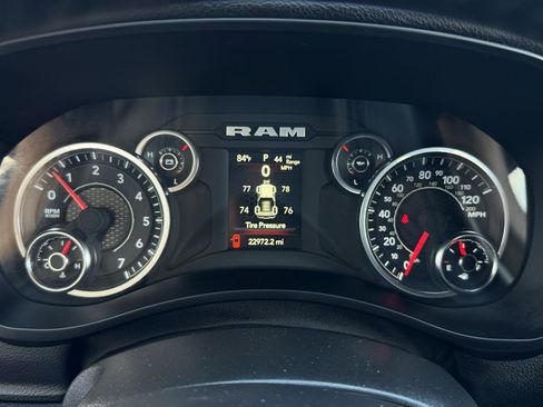 Used 2024 RAM 2500 Big Horn w/ Bed Utility Group image 9