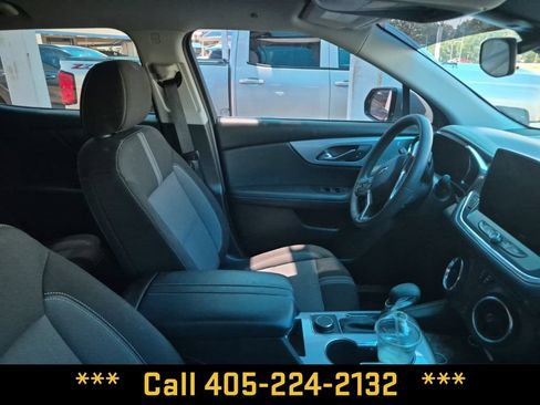 Used 2024 Chevrolet Blazer LT FWD image 19