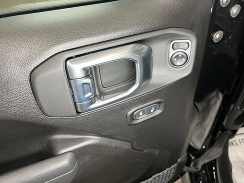 New 2026 Jeep Gladiator Willys image 15