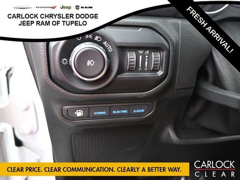 Used 2021 Jeep Wrangler Sahara image 16