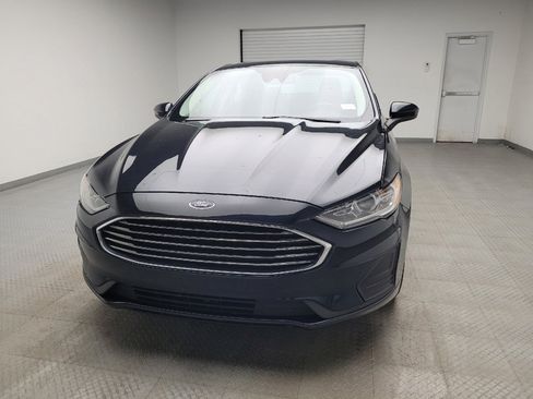 Used 2020 Ford Fusion SE image 15