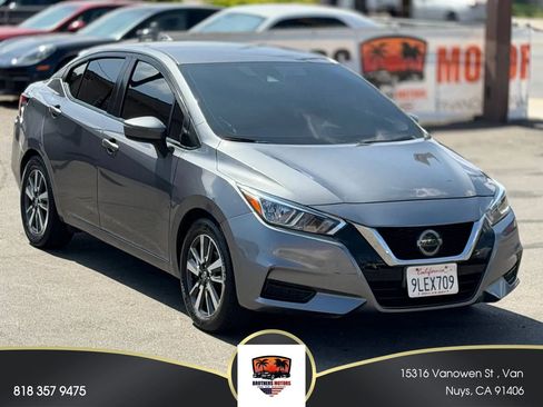Used 2021 Nissan Versa SV FWD image 1