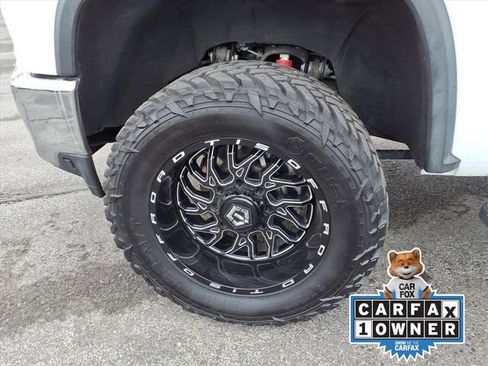 Used 2020 Chevrolet Silverado 2500 LTZ w/ LTZ Plus Package image 9